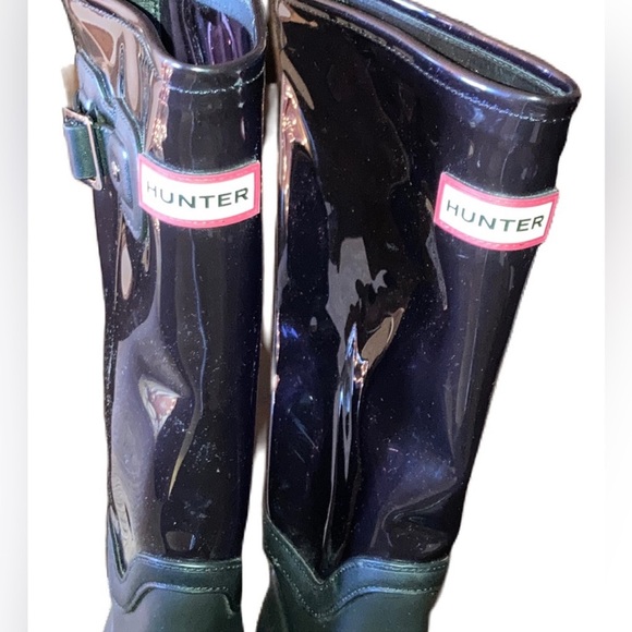 EUC Hunter Black Glossy Rain Boots - Picture 2 of 3